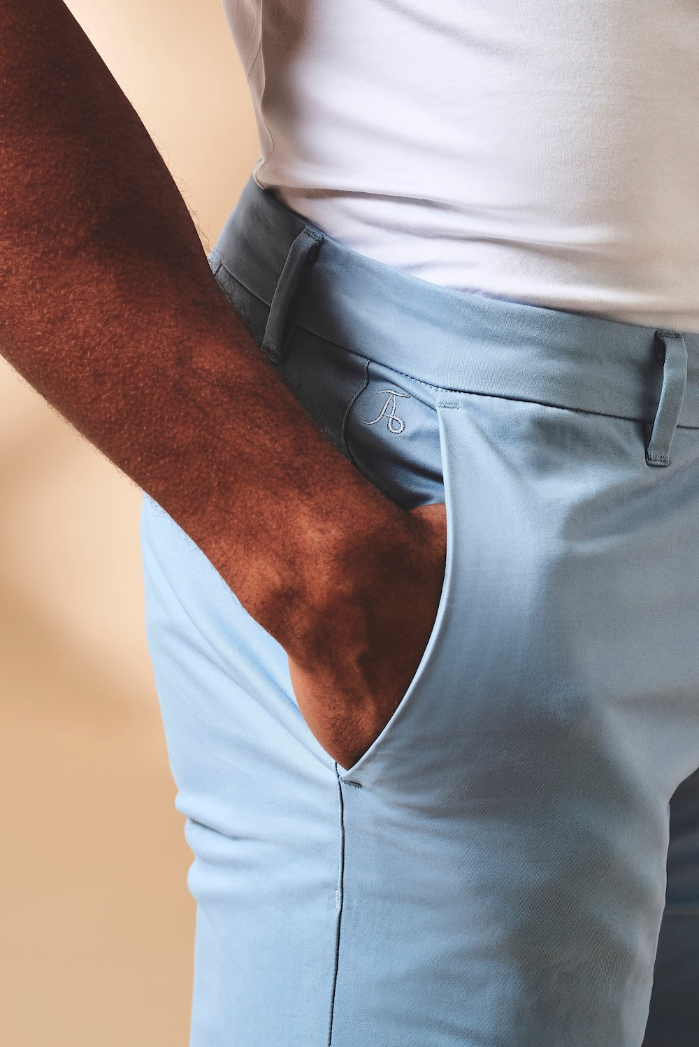 Athletic Fit Stretch Chino Shorts 7" in Light Blue