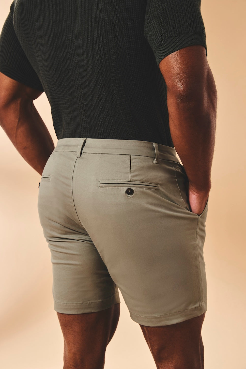 Athletic Fit Stretch Chino Shorts 7" in Soft Khaki