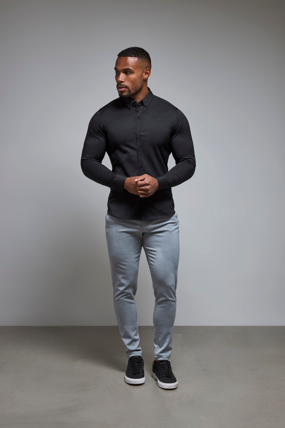 Athletic Fit Signature Shirt 2.0 in Black